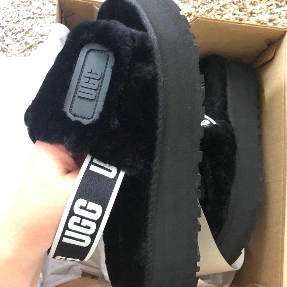 Brand New UGG slide